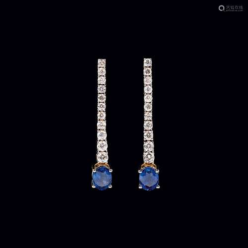 A Pair of Diamond Sapphire Earpendants.