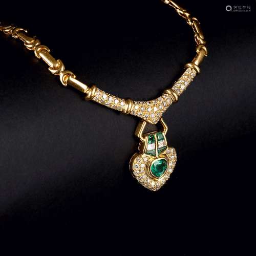 An Emerald Diamond Necklace.