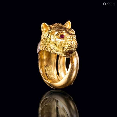 A Vintage Ring 'Lion' with Diamonds and Rubies.