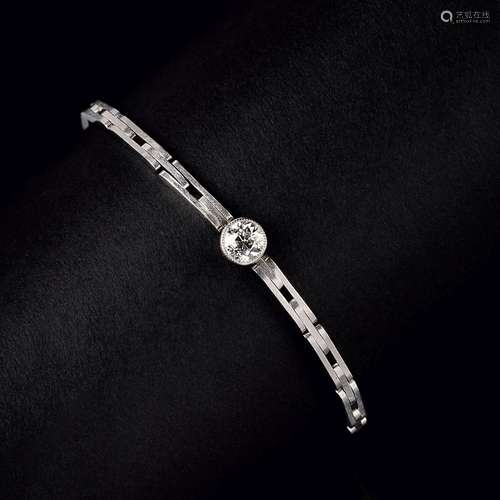 A Platinum Bracelet with Alt Cut Diamond.