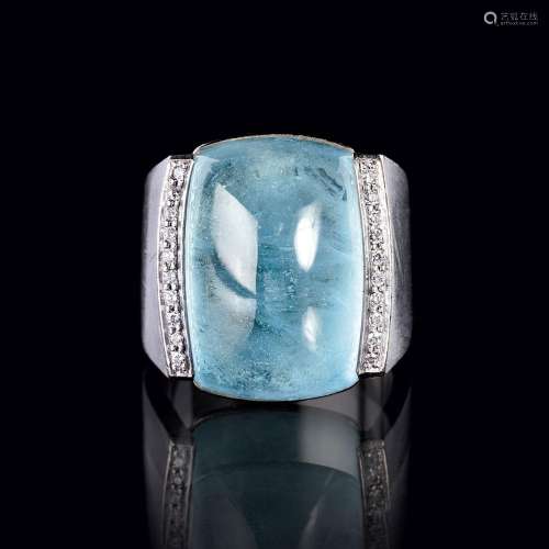 Schmelter Jeweller Berlin. A modern Aquamarine Diamond Ring.