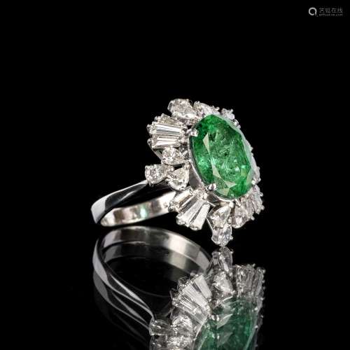 A Vintage Diamond Emerald Ring.