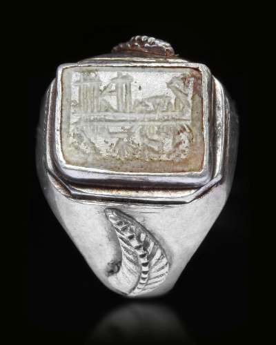 AN AGATE SEAL SILVER RING