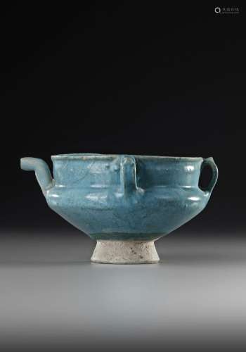 A KASHAN TURQUOISE-GLAZED BOWL, 12TH - 13TH CENTURY