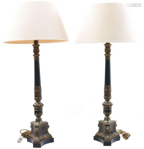 2 classic table lamps