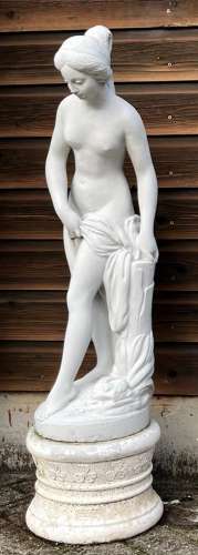 Concrete statue of a lady