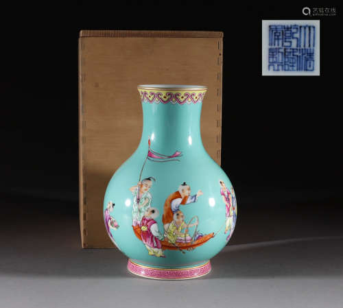 中國清代 粉彩花瓶