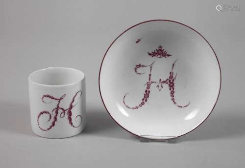 Meissen Monogrammtasse und Untertasse