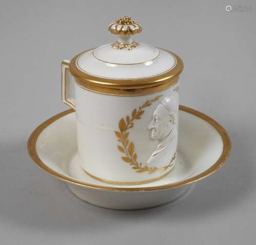 Meissen Deckeltasse Reliefportrait