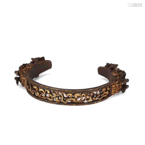 A GOLD AND SILVER-INLAID 'DRAGON' BRACELET