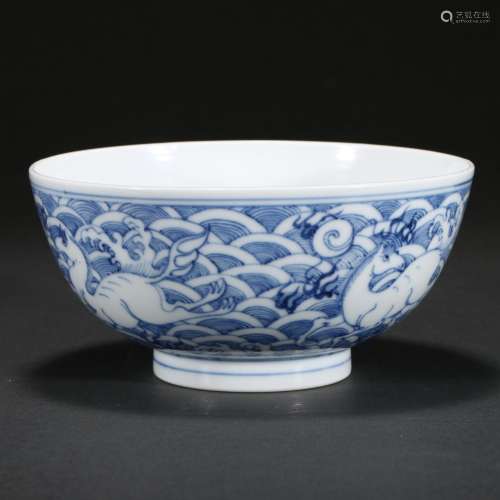 A BLUE AND WHITE 'MYTHICAL BEASTS' BOWL
