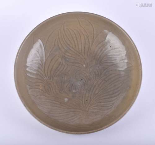 Celadon bowl China 12th - 15th century