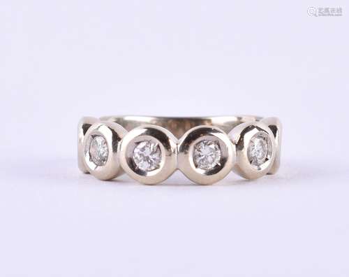 Ladies diamond ring