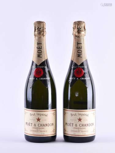 2 bottles Moët Chandon