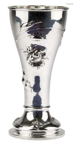 Jugendstil-Vase mit Sonnenblumendekor