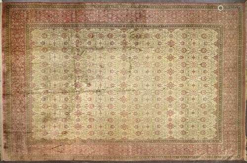 GHOM IRAN<br />
Tapis en velours pure soie trame et chaîne e...