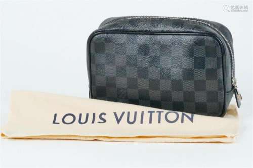 Louis Vuitton Damier Graphite Trouse Toilette PM
