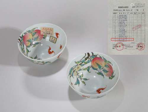 PAIR OF CHINESE PORCELAIN FAMILLE ROSE PEACH BOWLS