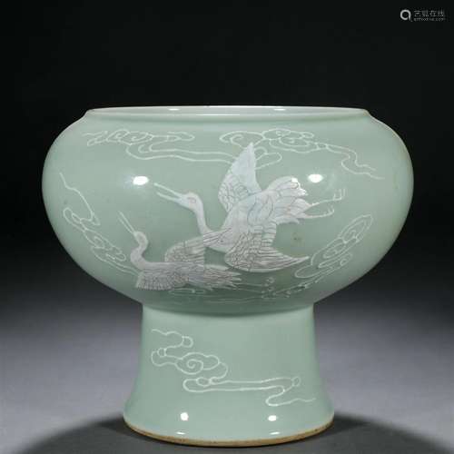 A Chinese Celadon Glaze Cranes Waterpot