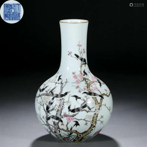 A Chinese Famille Rose and Gilt Magpies Globular Vase