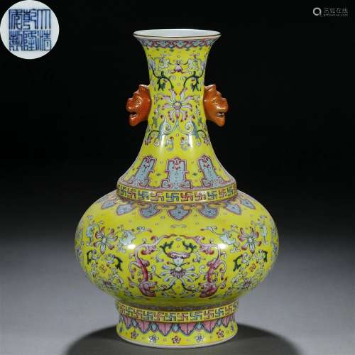 A Chinese Falangcai and Gilt Florette Vase
