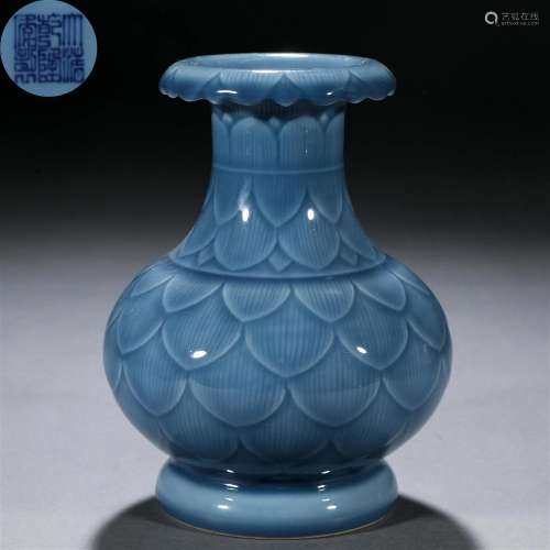 A Chinese Blue Glaze Lotus Vase