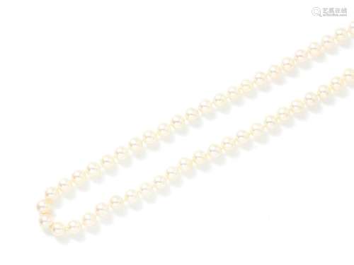 Collier composé d'un rang de perles de culture d'environ 6 à...