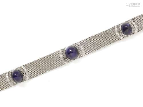 Bracelet ruban en platine 850 millièmes décoré de 3 cabochon...