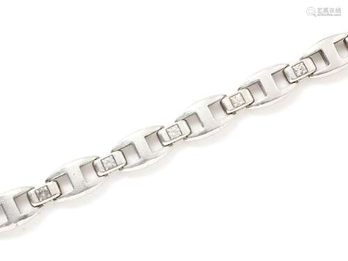 HERMÈS. Bracelet en argent 800 millièmes, composé de maillon...