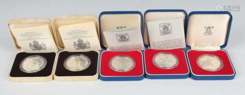 A group of five Elizabeth II Royal Mint deluxe silver crowns...