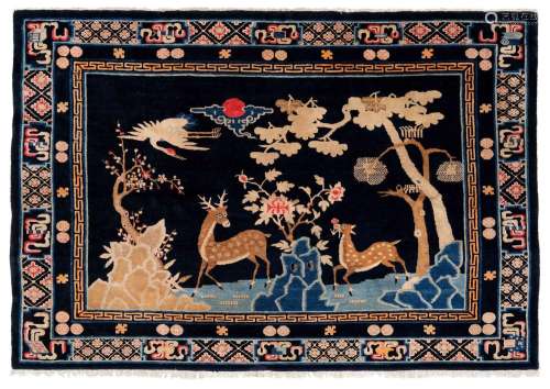 TAPISSERIE DE BAOTOU.Chine, vers 1920, 233 cm × 165 cm.En la...