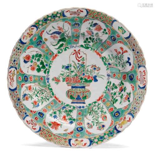 ASSIETTE FAMILLE VERTE.Chine, période Kangxi, vers 1700, Ø 3...