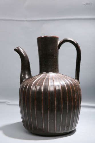 黑釉瓷壺