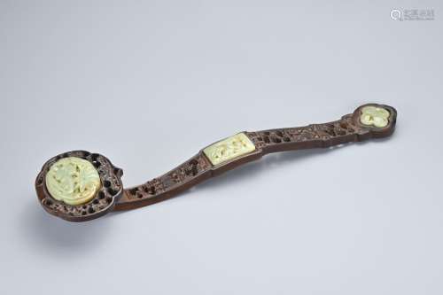 A VINTAGE CHINESE RUYI SCEPTRE