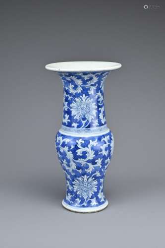 A CHINESE BLUE AND WHITE PORCELAIN GU FORM VASE, 19TH CENTUR...