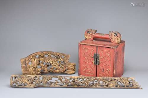 A GROUP OF CHINESE WOOD ITEMS, QING DYNASTY