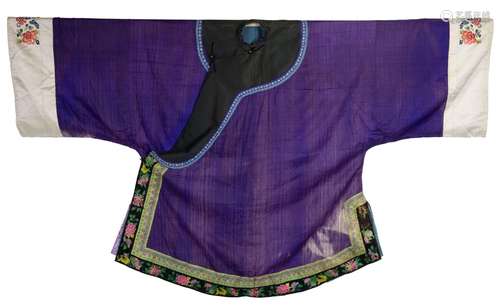 A CHINESE PURPLE GROUND SILK ROBE, EARLY 20TH CENTURY