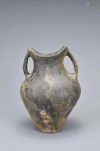 A RARE CHINESE NEOLITHIC BLACK POTTERY JAR, SIWA CULTURE