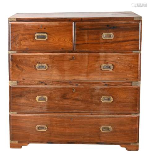 AN ANTIQUE ANGLO INDIAN CAMPAIGN CHEST OF DRAWERS, CIRCA 190...