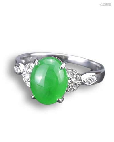 AN 18KT WHITE GOLD, DIAMOND AND JADEITE RING