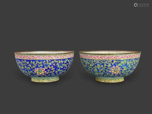 A Pair of Canton Enamel Bowls, Qing dynasty清 广东铜胎画珐琅...