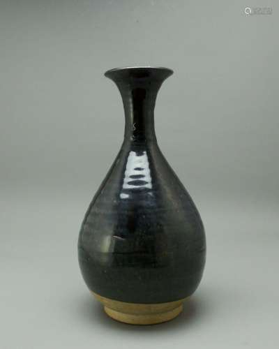 A Blackware Vase, yuhuchunping, Song/Yuan宋或元 黑釉玉壶春瓶