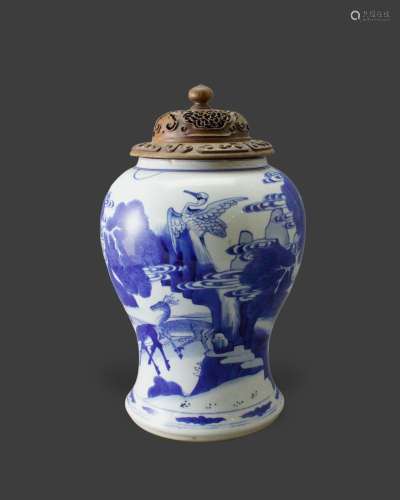 A blue and white Baluster Vase, Kangxi清康熙 青花松鹤图将军罐