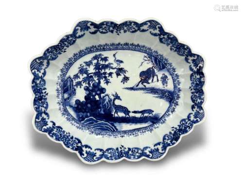 An Oval Blue and White Shallow Bowl, early Qianlong 清乾隆早...