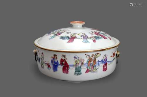 A 'famille rose' Tureen and Cover with Figures, late Qing Dy...