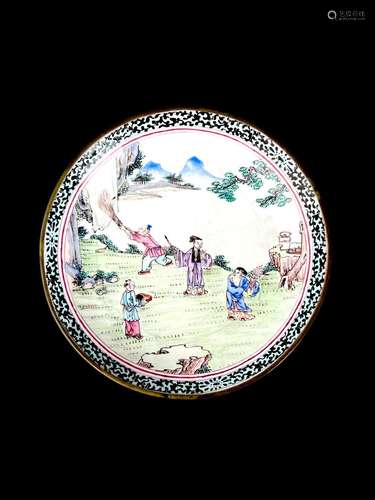 A Canton Enamel Dish with Figures, Qianlong 清乾隆 广东铜胎画...