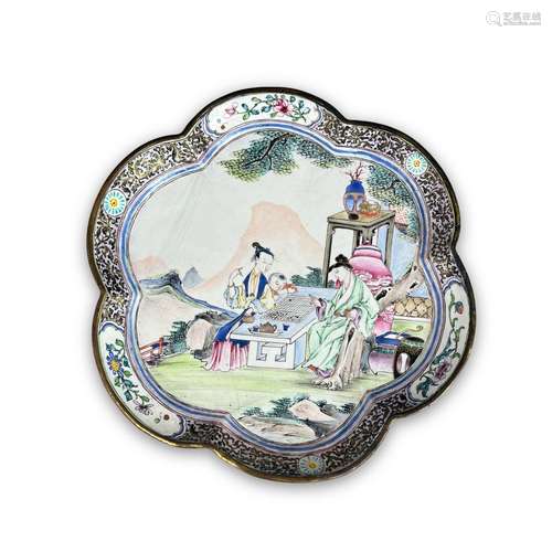 A Fine Lobed Canton Enamel Dish, early Qianlong 清乾隆早期 广...