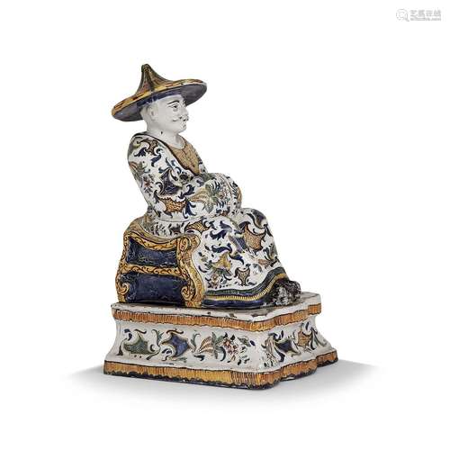 GRANDE FIGURE D'EMPEREUR DE LA CHINE, LILLE, XVIIIe SIÈCLE, ...