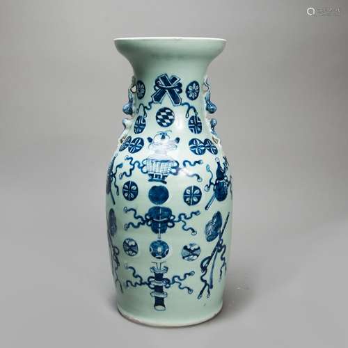 Chinese Porcelain Vase