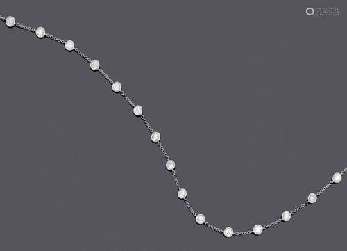 COLLIER EN DIAMANT.Or blanc 750, 8g.Collier ancre sportif et...